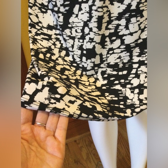 🌟5xHP!🌟 Liz Lange Maternity | Print Midi Dress - Picture 7 of 16